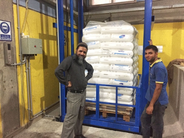 如何选择高品质升降机厂家